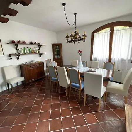 Mit Privatpool Fuer 12 Personen Ca 250 Qm In Casabianca, Adriakueste Italien Lignano Sabbiadoro Und Umgebung * Бибионе