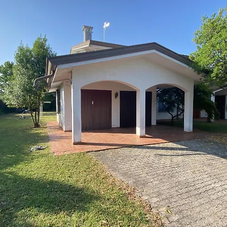 Mit Privatpool Fuer 12 Personen Ca 250 Qm In Casabianca, Adriakueste Italien Lignano Sabbiadoro Und Umgebung * Бібіоне